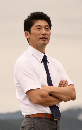 昆野 裕